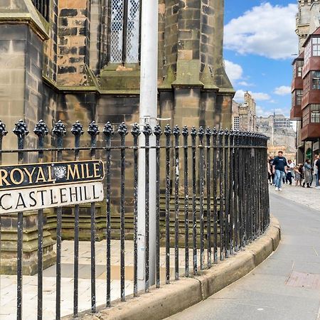 Unique 2 Bedroom Castle Suite Apartment - Near Edinburgh Castle & Royal Mile Exterior photo